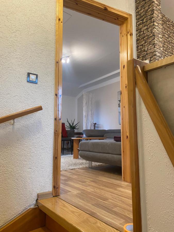 Apartment Unter Dem Dach Mit Parkplatz *