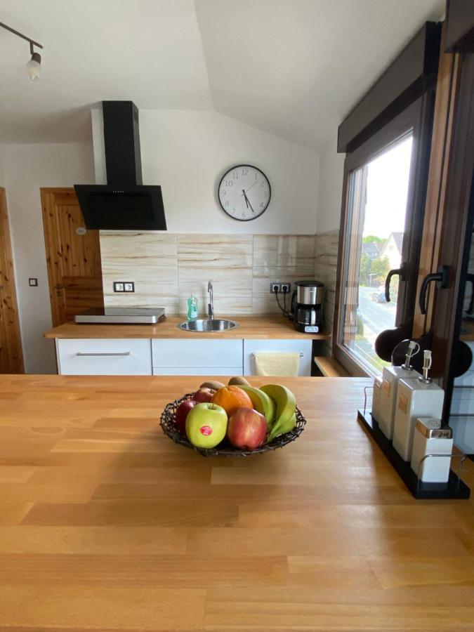 Unter Dem Dach Mit Parkplatz Apartment