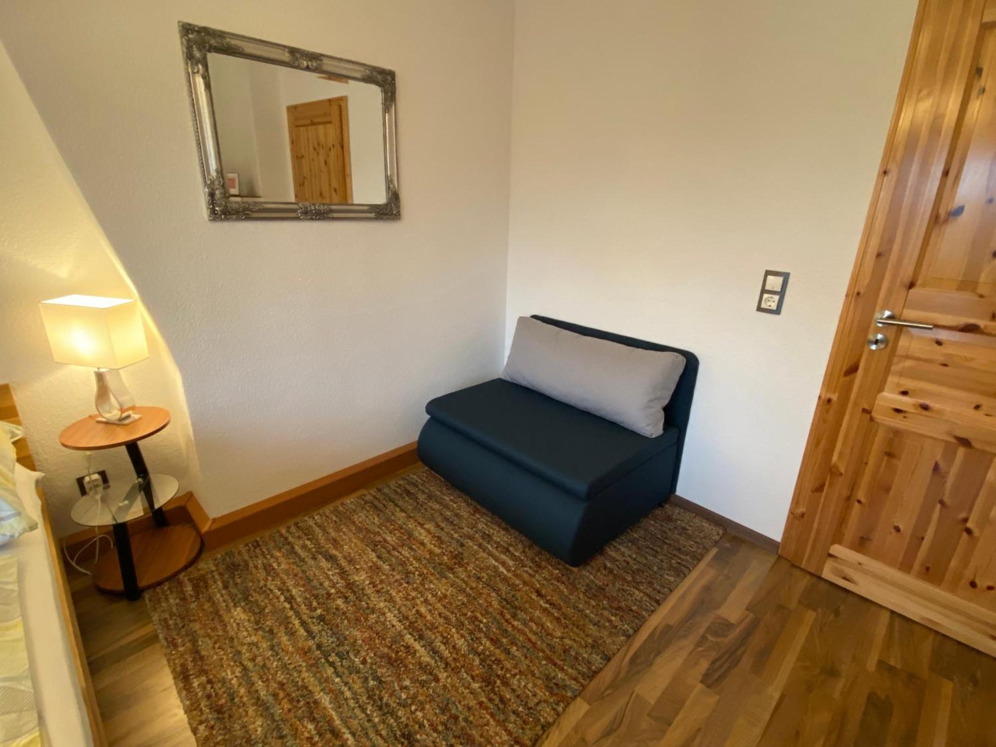 Apartment Unter Dem Dach Mit Parkplatz