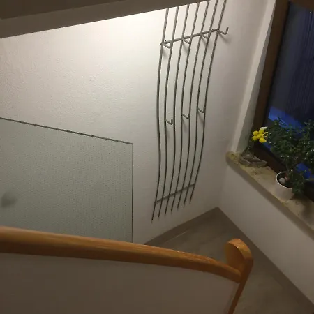 Unter Dem Dach Mit Parkplatz Apartment Bremen Exterior photo