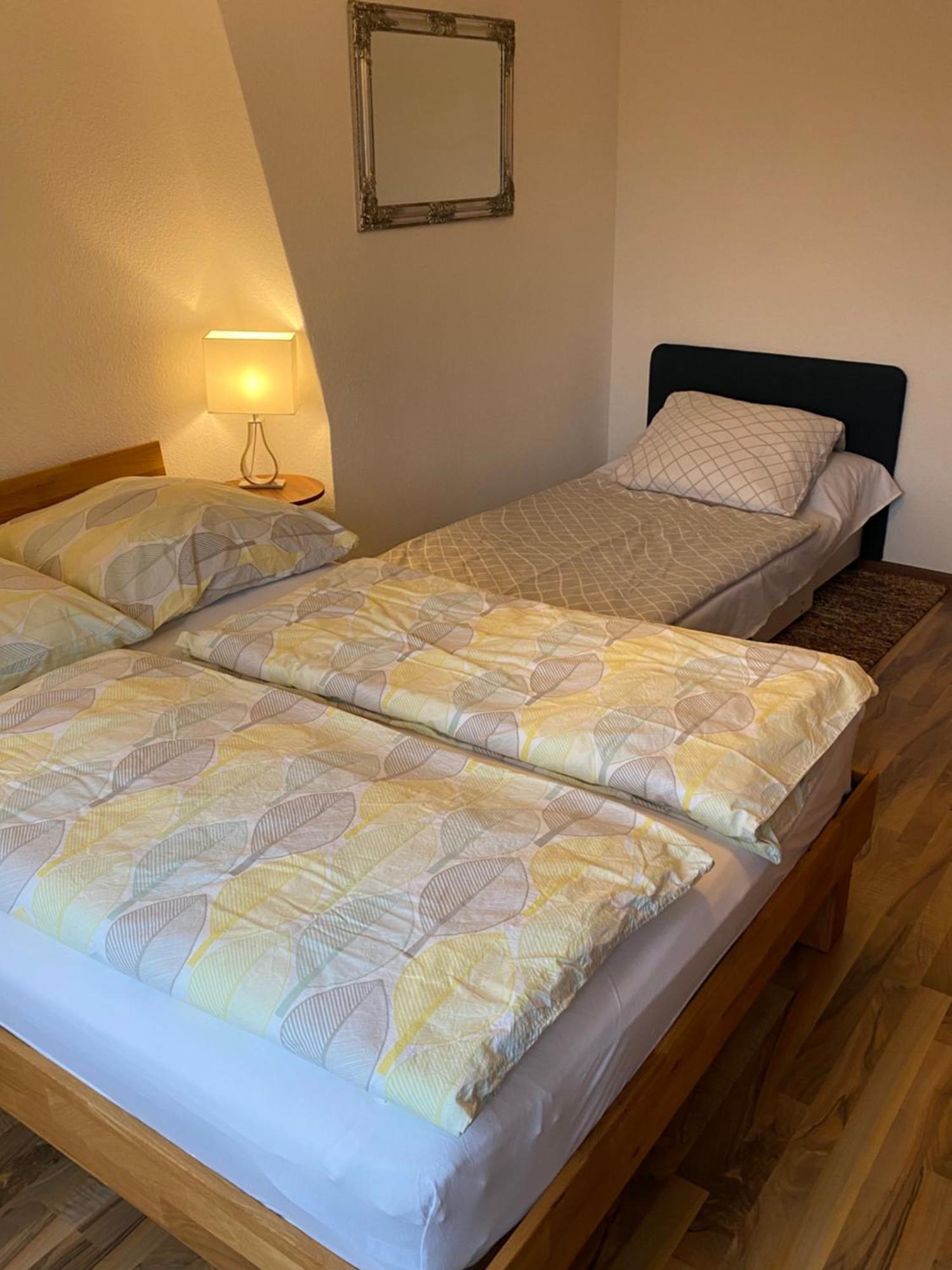 Unter Dem Dach Mit Parkplatz Apartament Brema